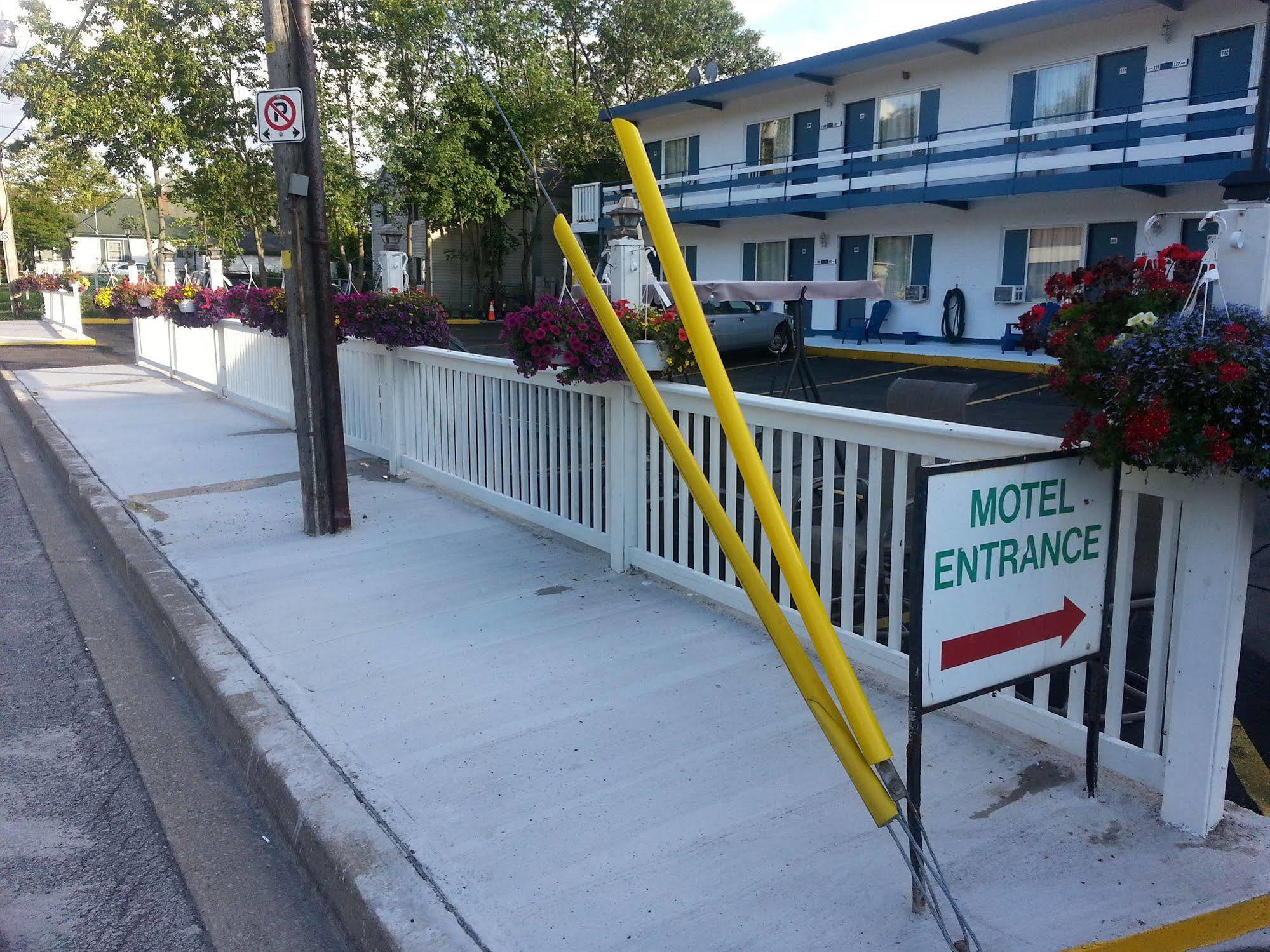 Niagara Parkway Court Motel Exterior foto